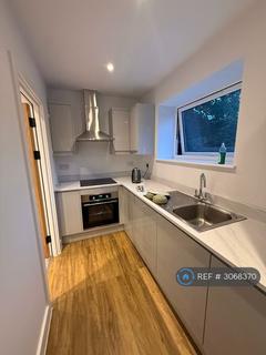 1 bedroom flat to rent, London Road, Chalfont St Giles, HP8
