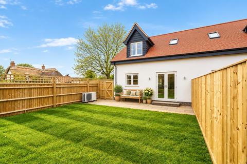 2 bedroom semi-detached house for sale, Worminghall Road, Ickford, Aylesbury