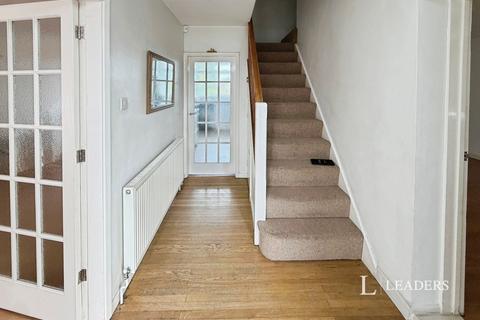 4 bedroom semi-detached house to rent, Moorgate Avenue, Birstall, LE4