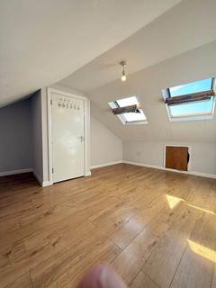 3 bedroom flat to rent, Norwood Road, Southall