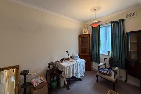 undefined, 33 Manor Court, York Way, Whetstone, London, N20 0DR