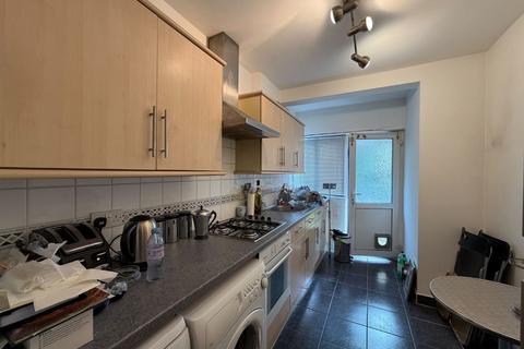 undefined, 33 Manor Court, York Way, Whetstone, London, N20 0DR