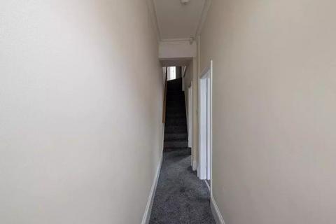 3 bedroom terraced house to rent, Leicester LE4