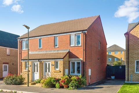 2 bedroom semi-detached house for sale, Olley Crescent, Witney