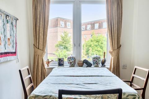 2 bedroom flat for sale, Stockbridge Road, Chichester, PO19