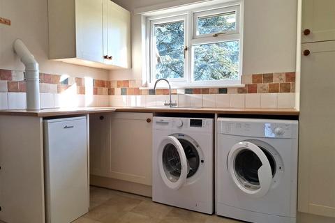 4 bedroom bungalow to rent, Edwyn Ralph, Bromyard