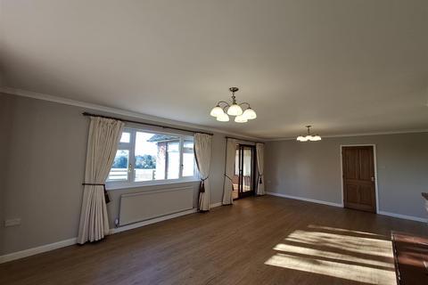 4 bedroom bungalow to rent, Edwyn Ralph, Bromyard