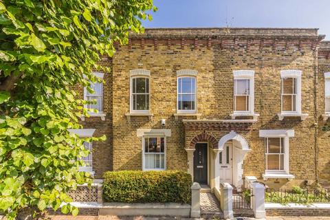 2 bedroom terraced house for sale, Tyneham Road, London SW11