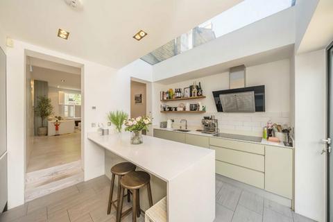 2 bedroom terraced house for sale, Tyneham Road, London SW11