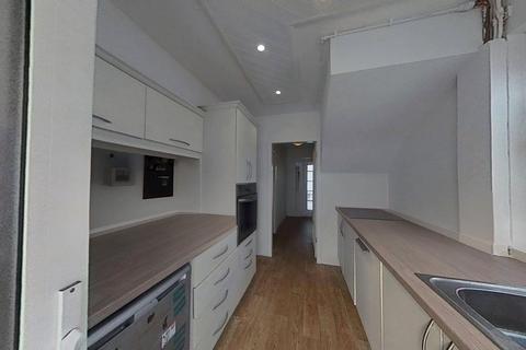 3 bedroom semi-detached house to rent, Duncryne Avenue, Mount Vernon, Glasgow, G32