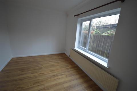 undefined, Bowling Green Avenue, Kettering