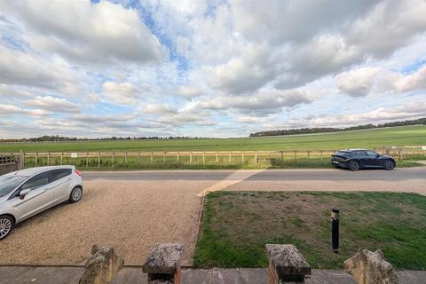 1 bedroom flat for sale, Hillside, Heath Road, Newmarket CB8