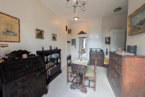 1 bedroom flat for sale, Hillside, Heath Road, Newmarket CB8