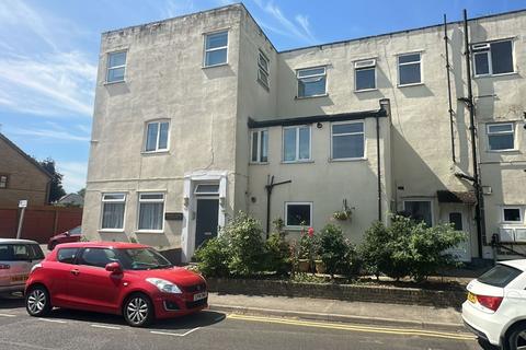 2 bedroom flat for sale, 7 Marley Croft, Moor Lane, Staines-upon-Thames, Middlesex, TW18 4YW