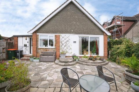 3 bedroom bungalow for sale, Park View, Bassaleg, Newport, NP10