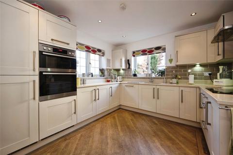 4 bedroom detached house for sale, Grebe Drive, Leighton Buzzard, Bedfordshire, LU7