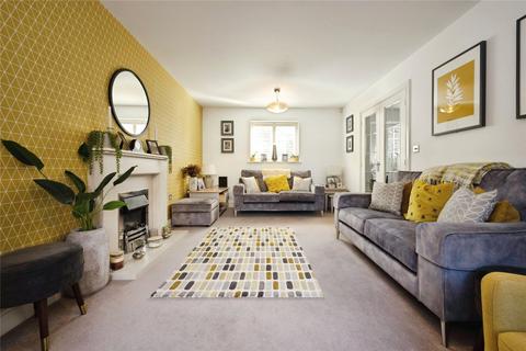 4 bedroom detached house for sale, Grebe Drive, Leighton Buzzard, Bedfordshire, LU7