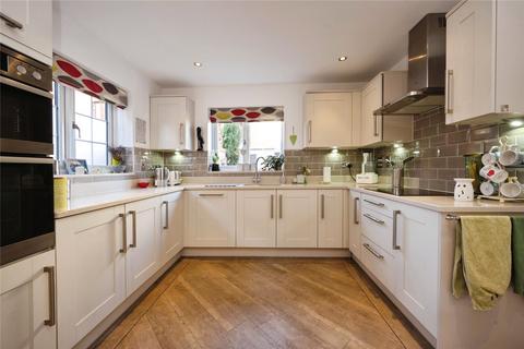 4 bedroom detached house for sale, Grebe Drive, Leighton Buzzard, Bedfordshire, LU7