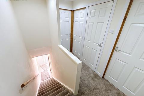 3 bedroom semi-detached house to rent, Glyncollen Crescent, Ynysforgan