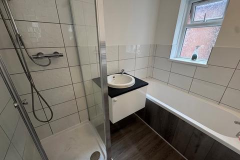 2 bedroom flat to rent, Rigby Road, Hampshire SO17