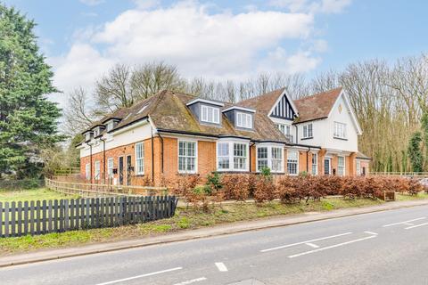 2 bedroom flat for sale, Codicote Road, Welwyn, AL6