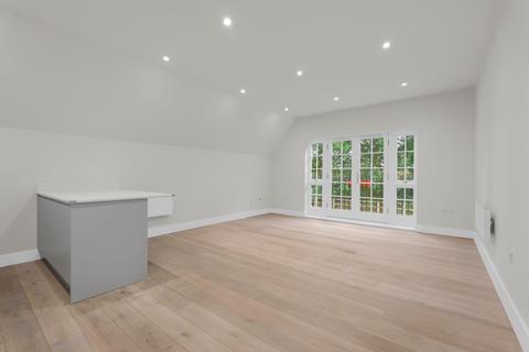 2 bedroom flat for sale, Codicote Road, Welwyn, AL6