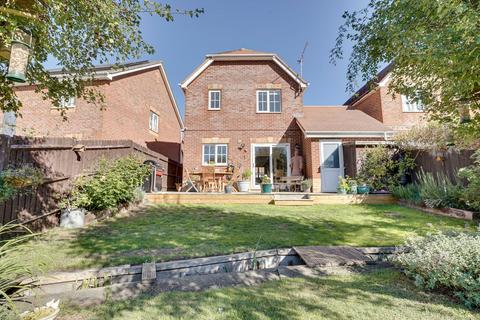 3 bedroom detached house for sale, Luxford Place, Sawbridgeworth, CM21