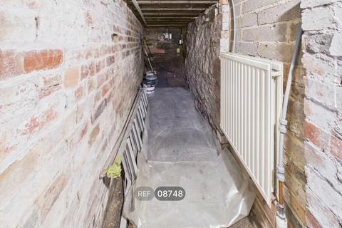 3 bedroom terraced house to rent, High Street, South Milford, Leeds, LS25 5AA