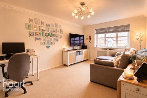 1 bedroom flat for sale, St Edmunds Road, Dartford