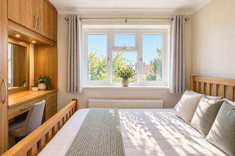 1 bedroom maisonette for sale, Darwin Drive, Southall