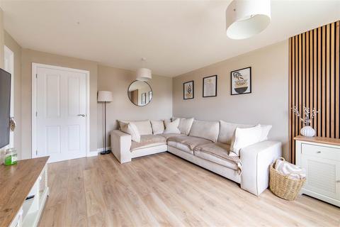 3 bedroom semi-detached house for sale, Meadow Hill, Newcastle Upon Tyne, NE15