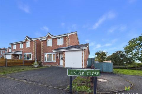 3 bedroom detached house for sale, Juniper Close, St. Martins, Oswestry