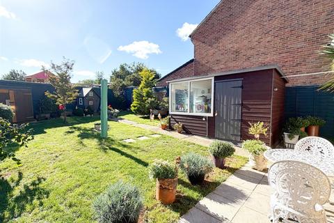 2 bedroom terraced bungalow for sale, Arthur Moody Drive, Newport