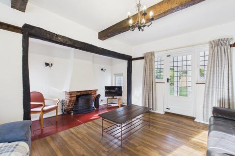 3 bedroom detached house to rent, Gorelands Lane, Chalfont St. Giles, Buckinghamshire, HP8