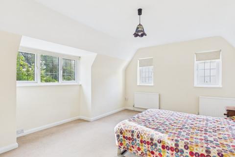 3 bedroom detached house to rent, Gorelands Lane, Chalfont St. Giles, Buckinghamshire, HP8