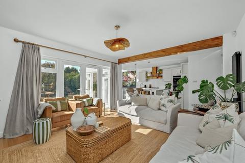 4 bedroom detached house for sale, Garrick Close, Hersham, Walton-on-Thames, Surrey, KT12
