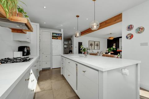 4 bedroom detached house for sale, Garrick Close, Hersham, Walton-on-Thames, Surrey, KT12