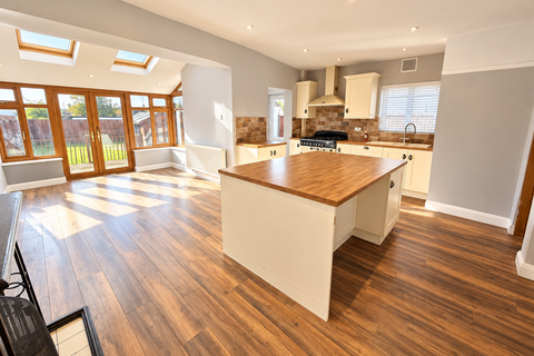 3 bedroom house to rent, Uplands Road, Oadby, LE2