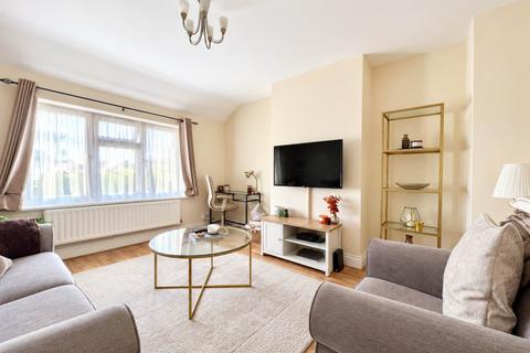 1 bedroom maisonette for sale, Rowney Road, Dagenham, RM9 4PP