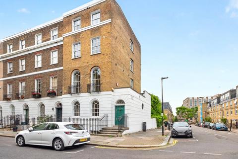 4 bedroom end of terrace house to rent, Wilmington Square, London, WC1X