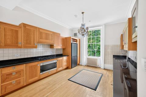 4 bedroom end of terrace house to rent, Wilmington Square, London, WC1X