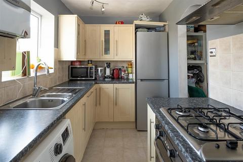 2 bedroom end of terrace house for sale, Stuart Close, Pilgrims Hatch, Brentwood