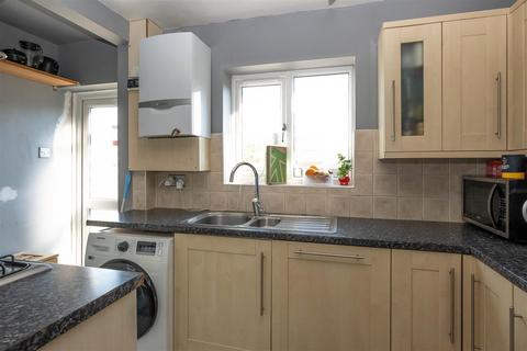 2 bedroom end of terrace house for sale, Stuart Close, Pilgrims Hatch, Brentwood