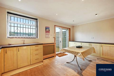 3 bedroom end of terrace house for sale, Sarsfield Road, Perivale, Middlesex, UB6