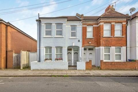 2 bedroom apartment for sale, Leverson Street, Furzedown, SW16