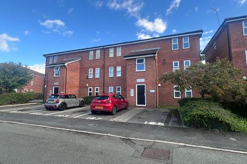 1 bedroom ground floor flat to rent, Montonmill Gardens, Manchester M30