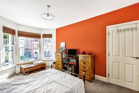 3 bedroom terraced house for sale, Pretoria Road, Furzedown, SW16