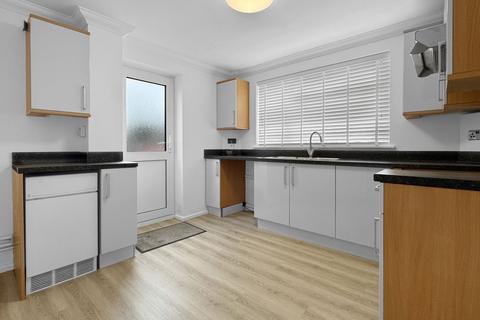 3 bedroom semi-detached house to rent, Starfield Close, Ipswich, IP4