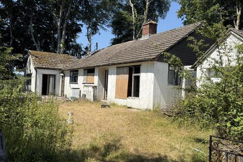 3 bedroom detached bungalow for sale, Lampeter