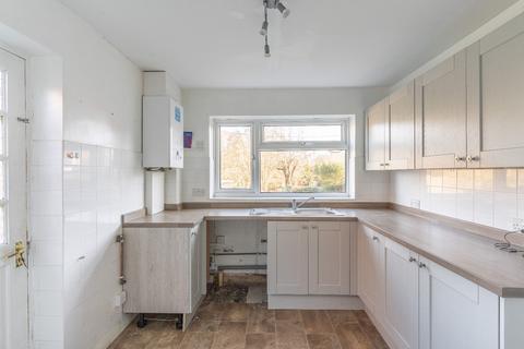 3 bedroom semi-detached house to rent, Teme Avenue, Telford, Shropshire, TF1 3HY